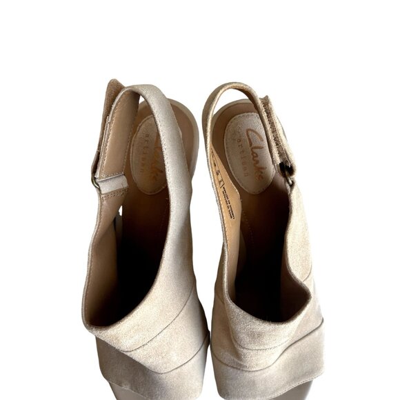 Clarks Artisan Nude Cream Leather Peep Toe Slingback Heels Stacked Heel Size 8.5 - Picture 3 of 5
